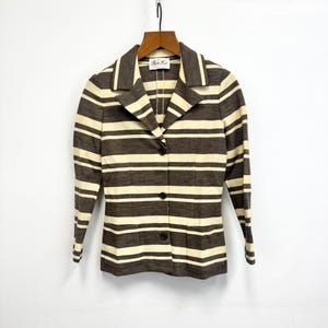 Vintage 1970s butte knit blazer | ecru & chocolate brown horizontal stripe fitted blaze | size small | retro button down jacket