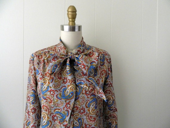 Vintage 1970s Paisley  Tie Neck Blouse   |  Vinta… - image 1