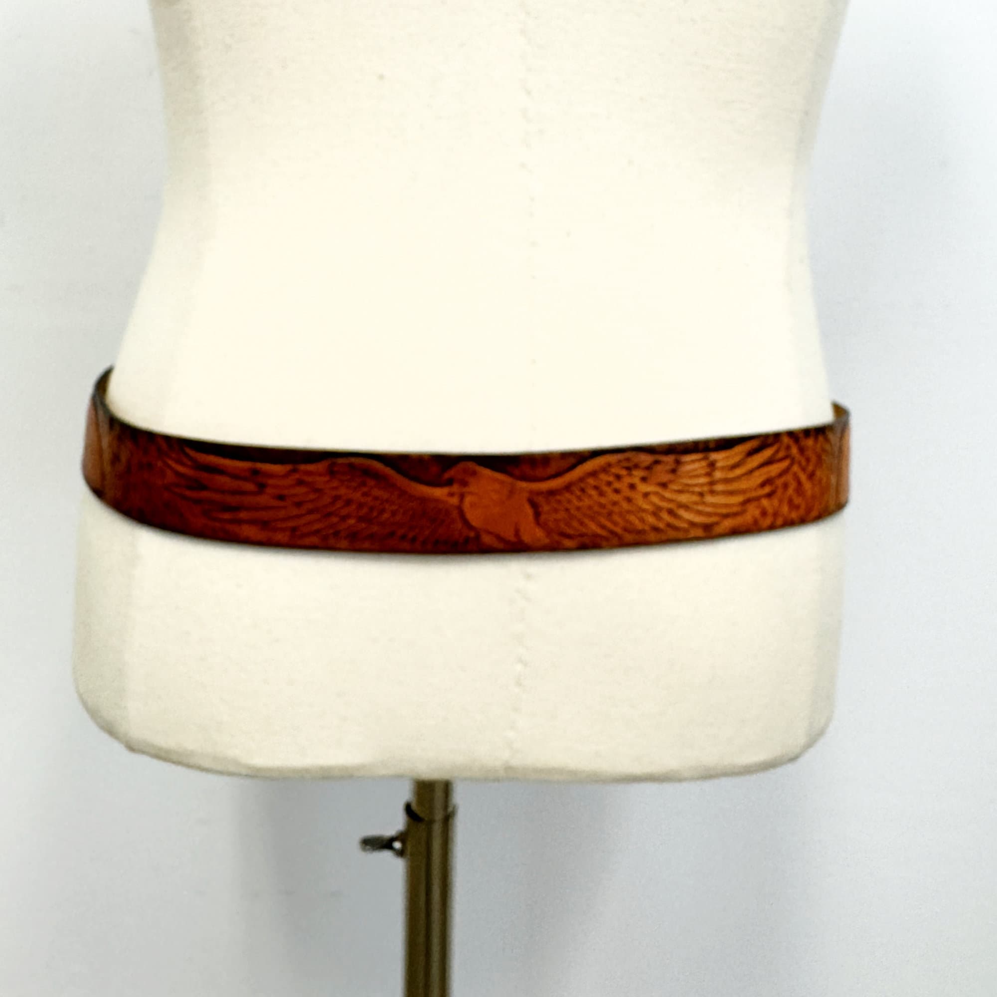 Vintage 70s Tooled Leather Belt With Brass Eagle Buckle  display picture 2