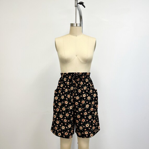 Vintage High Waisted Floral Shorts | Rayon Tie Wa… - image 1