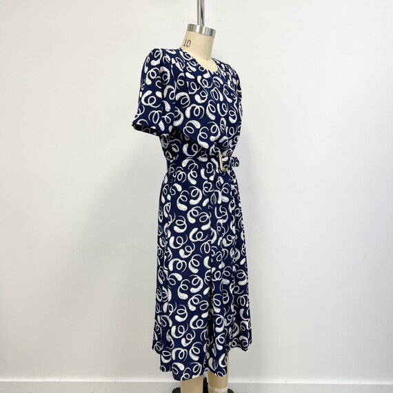 Vintage Belted Dress | 90s Navy Blue and White Li… - image 8