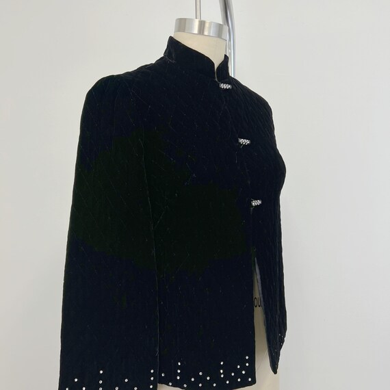 Vintage 1950s Black Velvet Quilted Jacket | Lee J… - image 7