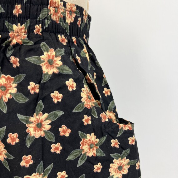 Vintage High Waisted Floral Shorts | Rayon Tie Wa… - image 3