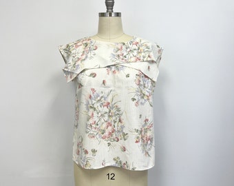 Vintage 80s Boxy Floral sleeveless Top | Oversized Collar| Size Large