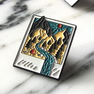Mountain & River Enamel Pin – 3cm Rectangular Nature Pin, Scenic Landscape Lapel Badge, Outdoor Adventure Accessory