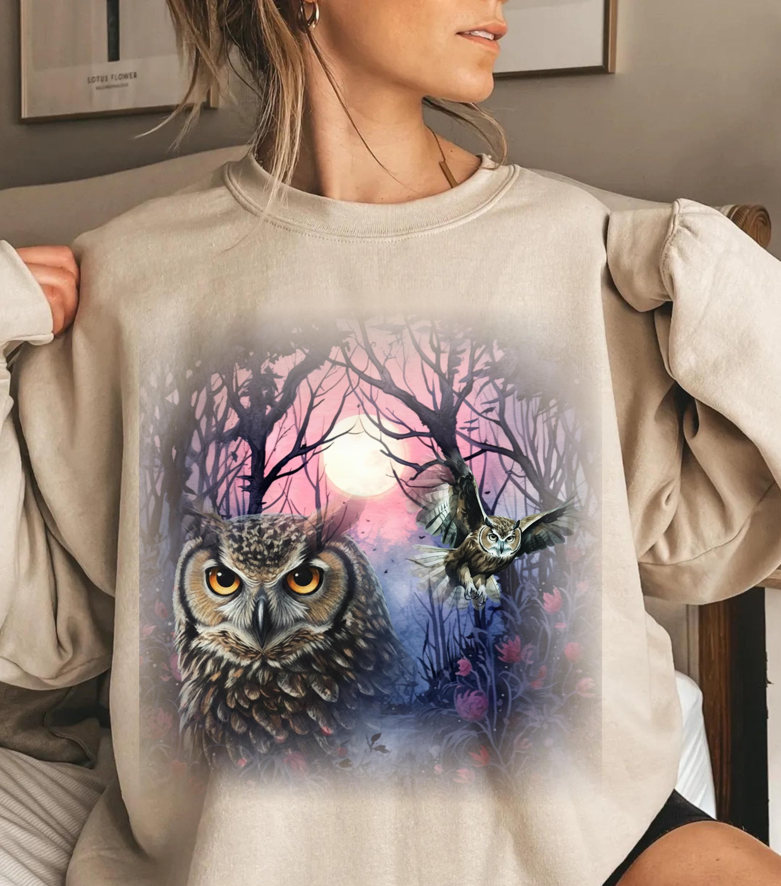 Owl Sweatshirt Vintage Wildlife Graphic Crewneck, Forest Bird Sweater, Nature Lover Gift, Barn Owl G