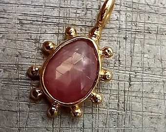 Rose Cut Faceted Pink Sapphire in 18k and 14k - Minimalist - Simple - Small - Granulation