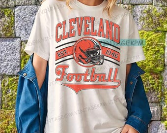 Vintage Cleveland Football tee, Football shirt,Cleveland football shirt , Cleveland sweatshirt, Game day Football,Retro football tee