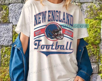 Vintage New England Football tee, Football shirt,New England football shirt , New England sweatshirt, Game day Football,Retro football tee