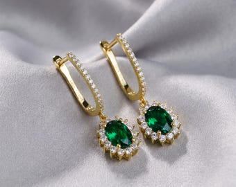 Emerald drop oorbellen goud ovaal halo bungelen Huggie Hoop sierlijk cadeau dames