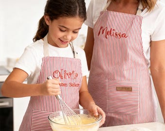 Custom Family Apron Set – Personalized Embroidered Aprons for Adults and Kids, Perfect for Family Baking or Holiday Parties