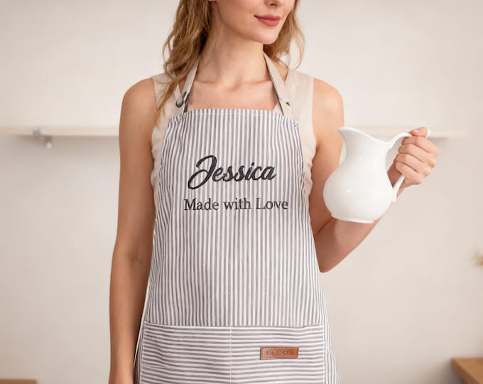 Personalized Holiday Apron – Custom Embroidered Apron for Christmas Baking or Holiday Cooking, Thoughtful Gift for Family or Friends