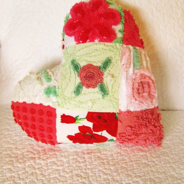 Wilendur Roses and Rosettes Valentine Vintage Chenille Pillow Heart