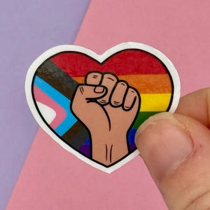 Pride Hart Stickerset - LGBTQ+ Krachtvuist - Waterbestendige Vinyl Stickers - Solidariteit