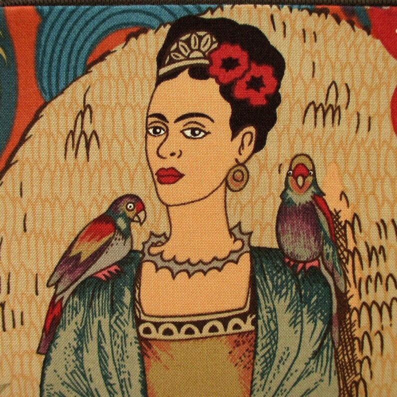 Fridas/'s Garden with Parrots in Terracotta Small Zippered Pouch or Coin Purse