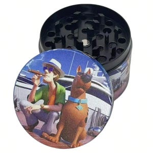 50 mm Retro Cartoon Metallkräutermühle - manuelle 4-Schicht-Gewürzmühle mit Cartoon-Design für Tabak und Kräuter - lustige Mühle