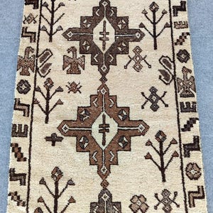 White 3x12 Herki runner, Heriz runner rug 3x12 vintage, Antique 3x12 turkish runner, Afghan rug 3x12, Persian runner rug, Oushak rug 3x12 ft
