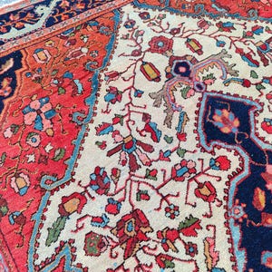 Antique 5x7 Persian rug, Malayer rug 5x7 vintage, Heriz rug 5x7 vibrant color, Afghan rug 5x7, Turkish rug 5x7 coral, Vibrant Shiraz rug 5x7