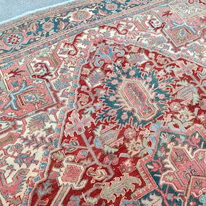 8x11 Heriz area rug, Red 8x11 Persian rug Oversize, Antique Serapi rug 8x11, Colorful Oriental rug 8x11 vintage, Mahal rug, Living rug 8x11