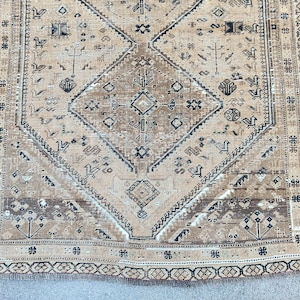 5x7 Persian rug Neutral color, Heriz rug 5x7, Turkish 5x7 oushak rug, Malayer rug 5x7 vintage, Oriental rug, Afghan rug, Shiraz rug muted