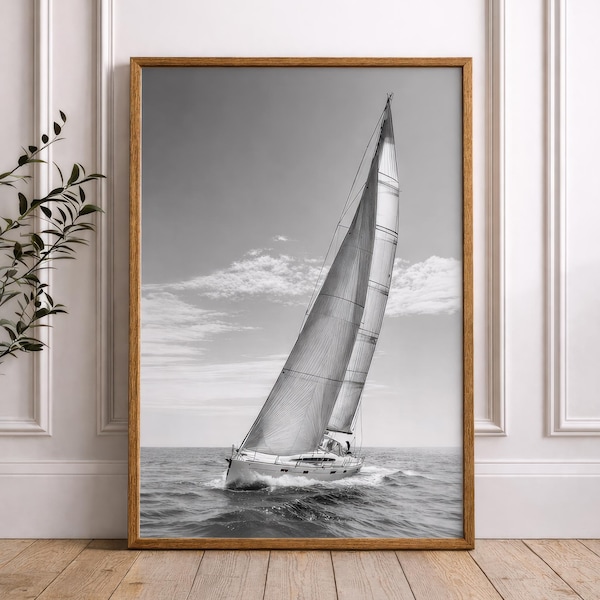 Fotografia vertical em preto e branco de iate à vela, impressão minimalista, decoração náutica moderna para parede.