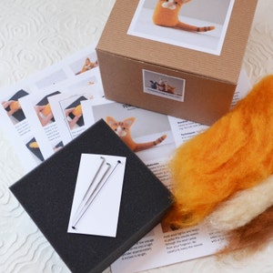Needle Felting Kitty Kit, wool DIY complete fiber kit for beginners image 2