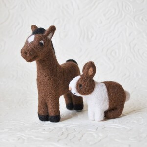 Needle Felting Kit, Horse and Rabbit Barn Series, Beginner/Intermediate Level Fiber Art Kit image 3