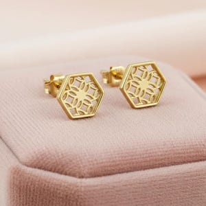 Aretes de oro con filigrana hexagonal - Encaje de oro vermeil de 14 k - Minimalistas, discretos y cotidianos para mujer, con diseño geométrico moderno