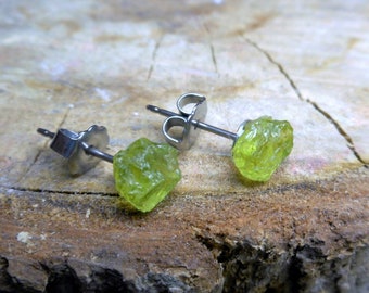 Pea Pod Earrings. Green Peridot Raw Rough Specimens & stainless steel post earrings. Ear studs. simple delicate romantic  #FestiveEtsyFinds