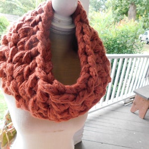 Pumpkin Spice. Super Chunky Knit & Crochet Wool Blend Infinity Circle Scarf. Bohochic Neck Cowl, Neck Warmer, Scarf. Burnt Orange color osfa