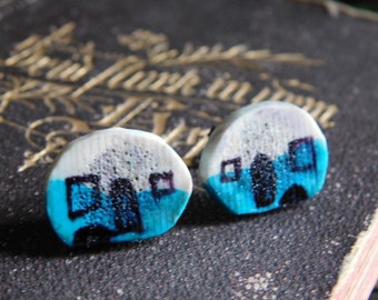 Happy Camper earrings. Tiny Carved deer antler vintage style campers & titanium posts earrings. Old Camper jewelry. Turquoise kawaii campers