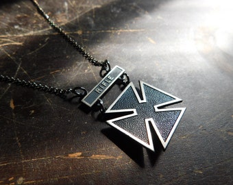 The Sharp Shooter. Vintage Sterling Silver Black Oxidized Rifleman's Bull's eye Military Pendant Necklace. Gift for him  #FestiveEtsyFinds