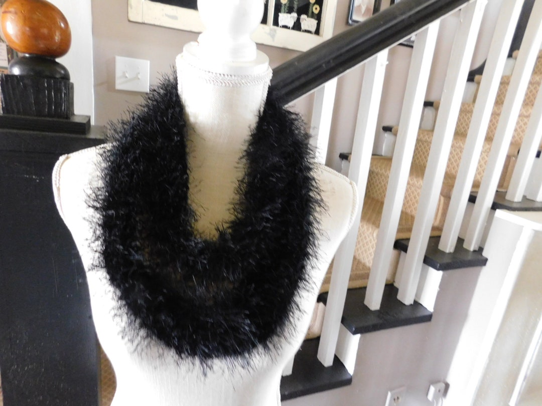 GB MOUTH】Glitchy Nature Scarf