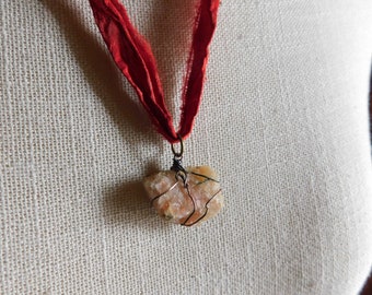 The Etain Sun Goddess Necklace. ROugh Uncut Raw Sunstone  wire wrapped pendant & vintage sari silk necklace  #FestiveEtsyFinds