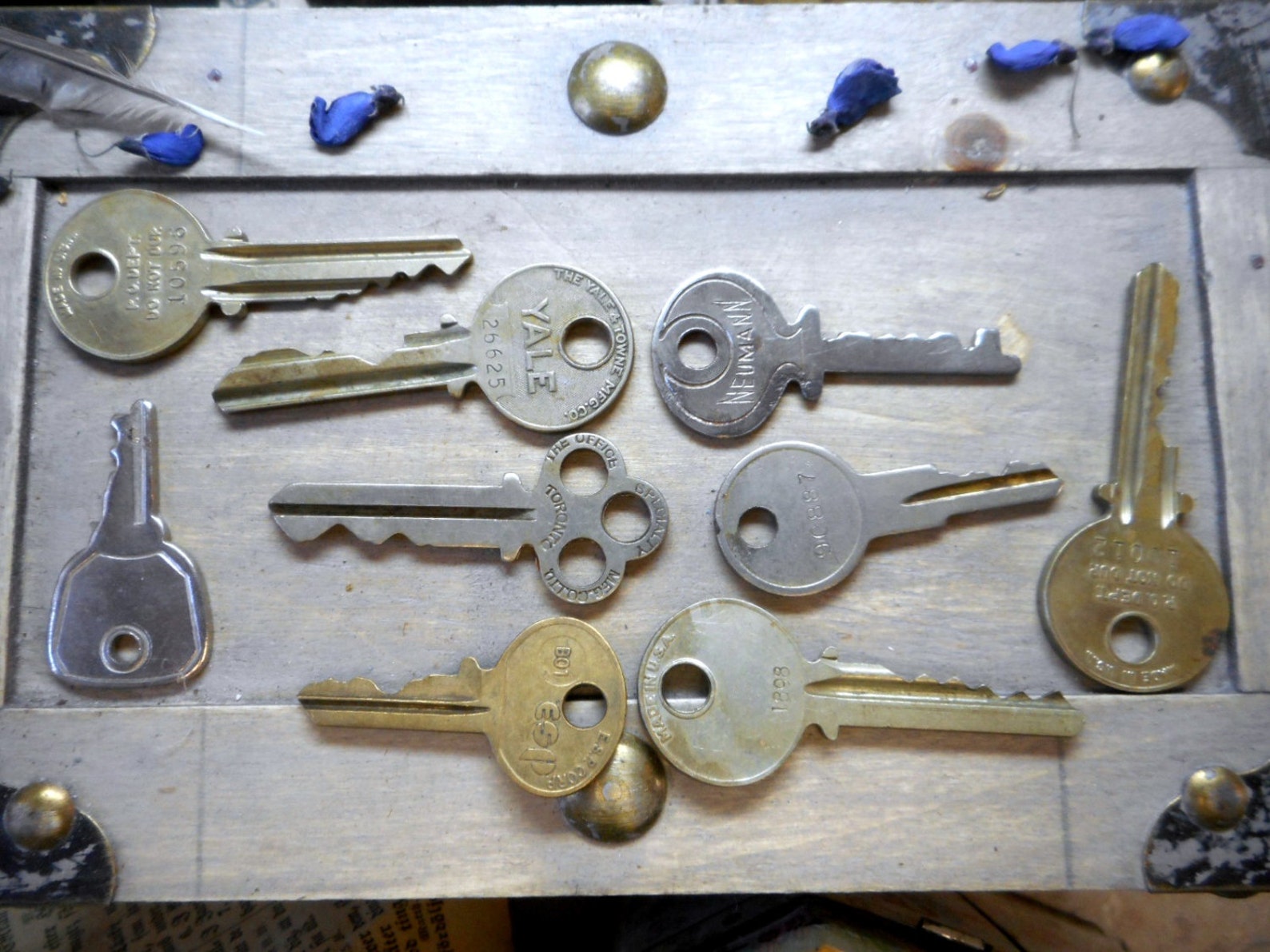 Destash. Vintage Flat Keys Upcycled Assemblage Steampunk Etsy