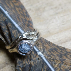 14K cast Gold Rough Diamond Engagement Ring Weeping WILLOW Raw Uncut, 14 K Wedding Band Ring Set, Rustic Tree Branch Handmade. Woodland Gray/Grey