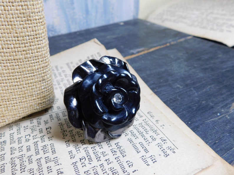 Cocktail ring Ebony Rose Tea ring /& Black enamel adjustable Large Rose metal ring Hematite Gunmetal