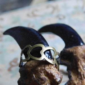 Valentine Ring. Multi heart Valentine special. Heart ring. Midi ring. Adjustable ring. Love ring. Antiqued brass finish. cute ring. tea ring