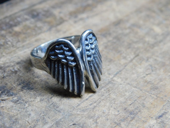 Sterling silver angel wing ring deals