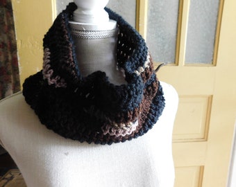 Deadwood Inspired Crochet Accessories: Saddle. Coffee Brown, Black, Ligth Brown, Tan handmade Crocheted Neck Cowl wrap Gater. Infinity scarf