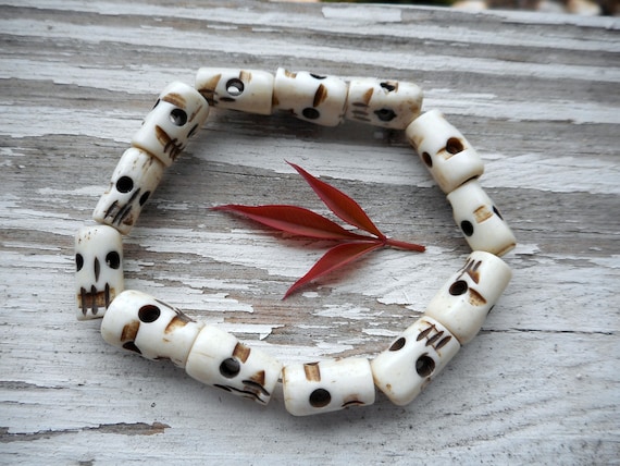 Wildfire Fashion Buddha Charm Stretch Bracelet White Wood Beads Wildfire Fashion Buddha Charm Stretch Bracelet White Wood Beads