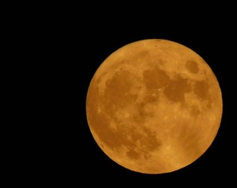 FREE PHOTOS for you to download.  Full Buck Moon. Orange Peach Moon. Moonglow.  #FestiveEtsyFinds