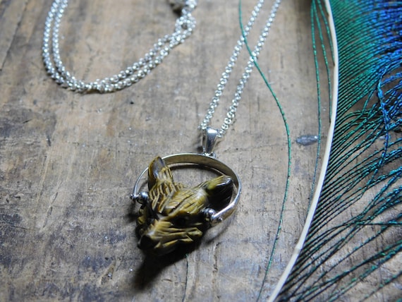 Dire Wolf of the North. Tiger s Eye Carved Wolf Head Sterling Silver 21 Necklace. Unisex festiveetsyfinds Etsy Canada