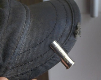 Clip personalizado para casquillo de bala para sombrero, monedero, gorra, visera plana, estilo rockabilly o steampunk, para él o ella/unisex. Hecho a medida.