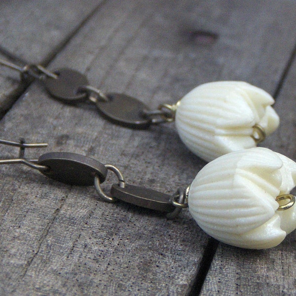 Shall We Tip Toe Through the Tulips Earrings. Vintage Ivory Pikake Lucite Tulip & Brass Earrings.