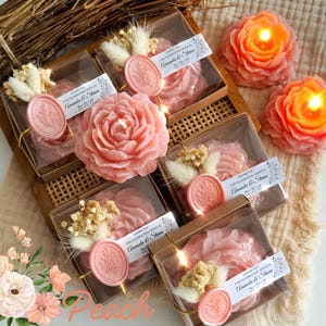 Candela profumata personalizzata a forma di peonia, candela nuziale personalizzata, Save The Date, regalo di candela per damigelle d'onore, candela floreale personalizzata, regalo di nozze