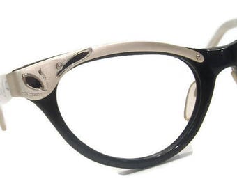 Vintage Womens 50s Horn Rim Cat Eye Glasses Eyewear Frame With Accents NOS  Shelf #281