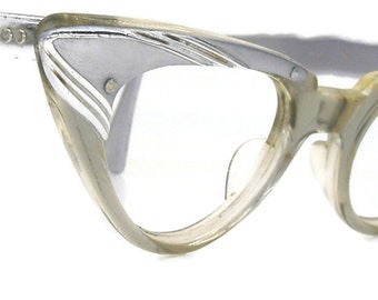 Vintage 50s Winged Cateye Horned Rim Eyeglasses With Accented Frame #336