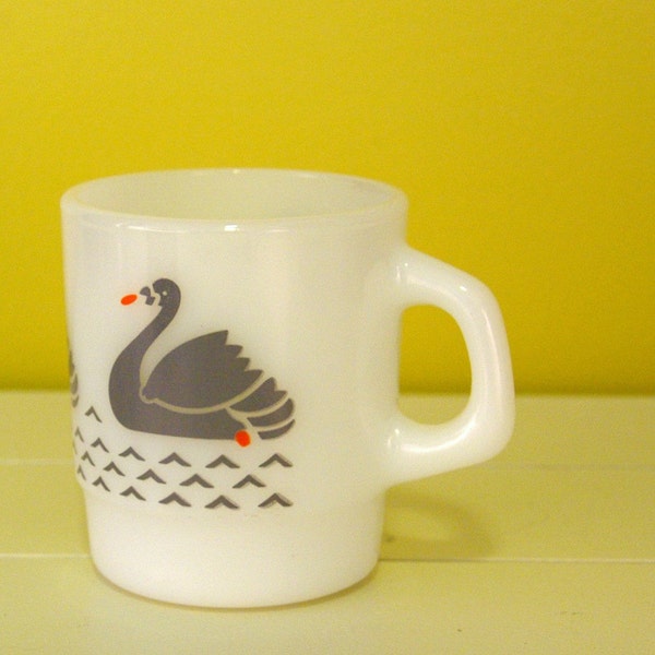 vintage milk glass swan mug - 1206124