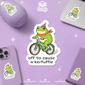 Waterdichte sticker Off to Cause a Kerfuffle Frog – grappig cadeau!